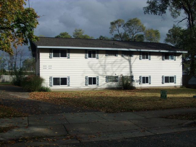 Primary Photo - 2 br, 1 bath 4plex - Wallace 3385 Wallace ...