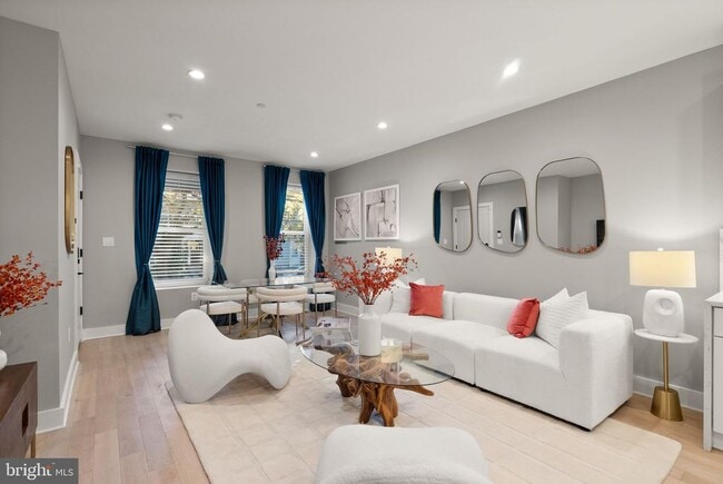 Building Photo - 1225 Park Rd NW