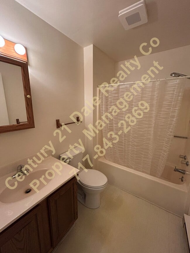 Building Photo - Beautiful 2 BR Home in Dover School District