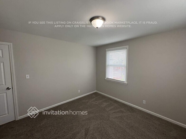 Building Photo - 3216 Holland Ln