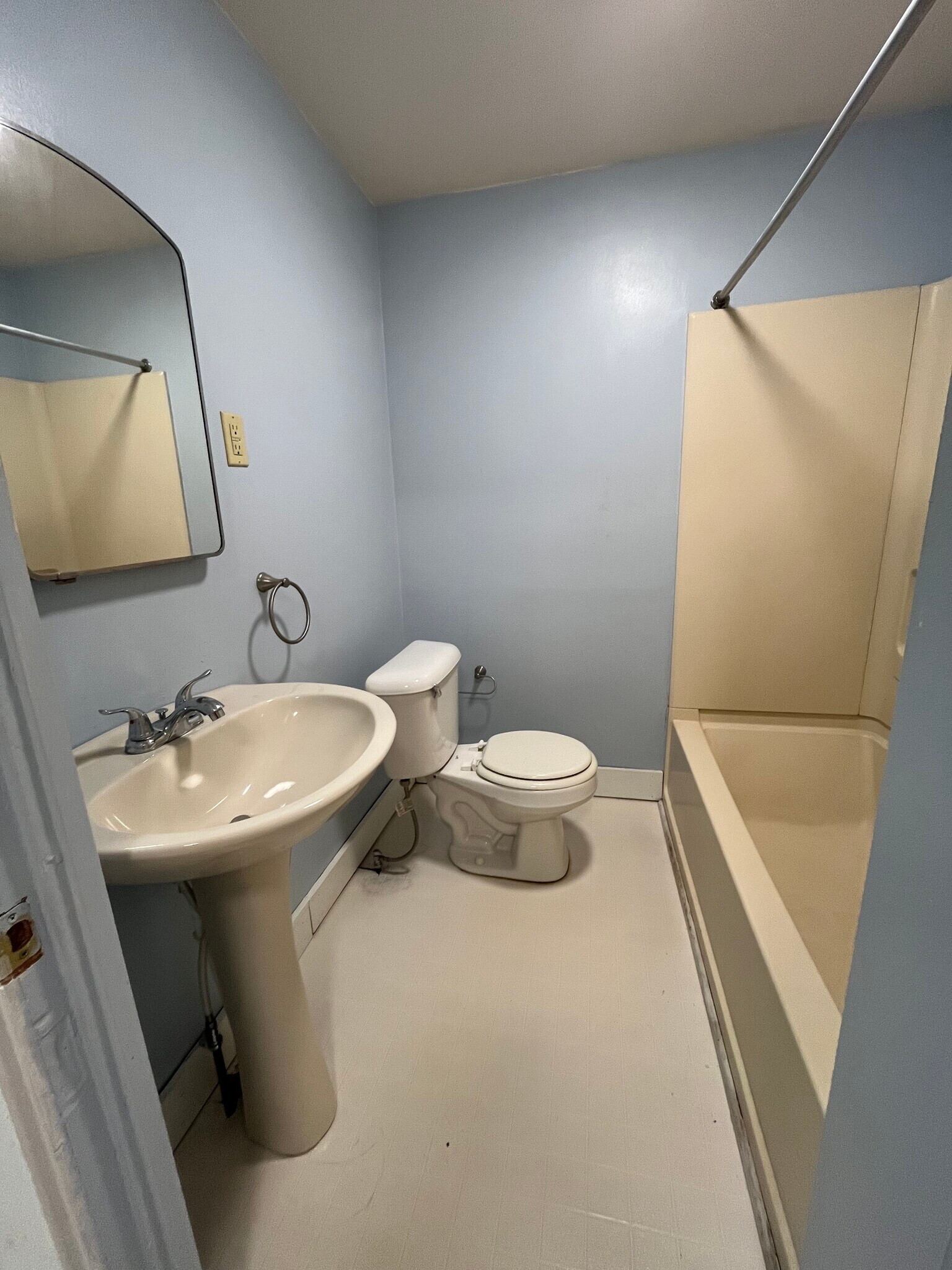 Building Photo - 115 Market St