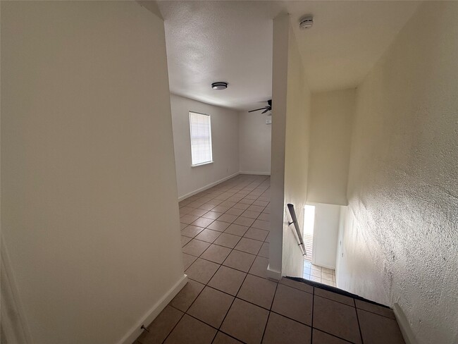 Building Photo - 938 Zoe St