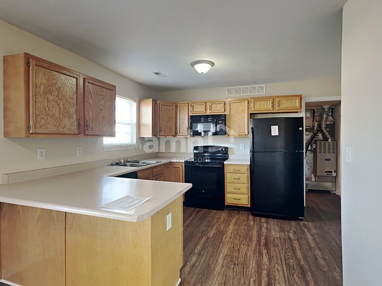 Building Photo - 7214 Dublin Ln