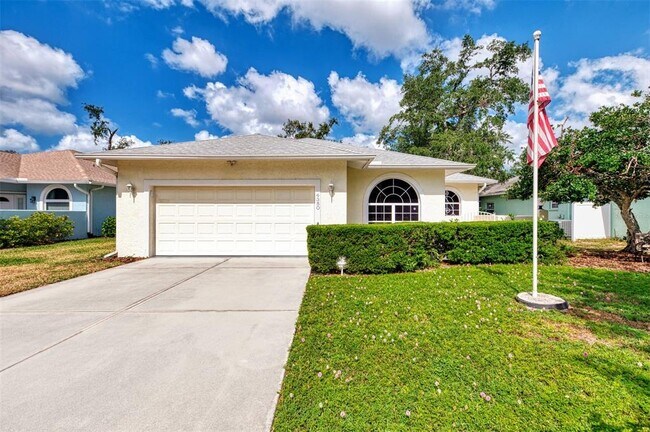 Primary Photo - 4350 Iola Dr