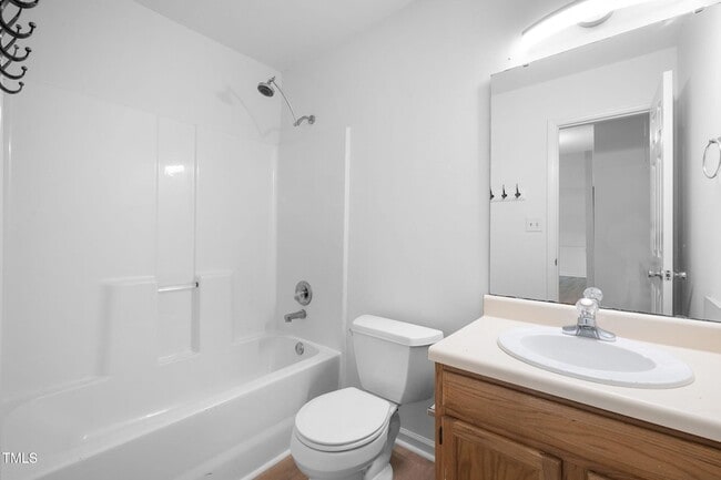 Building Photo - 409 Vista Springs Cir
