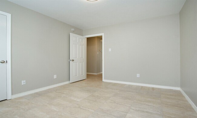 Building Photo - 10826 Elgar Ln
