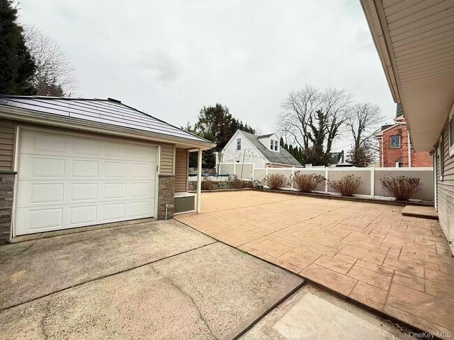 Building Photo - 3 Grant Ave