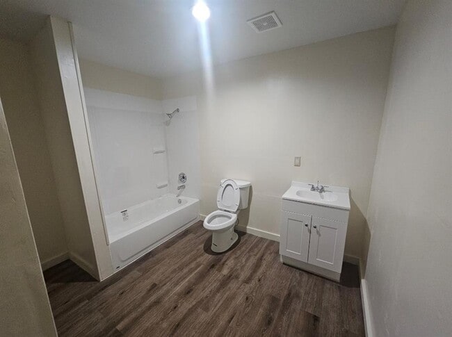 Building Photo - 12731 Wanda Way