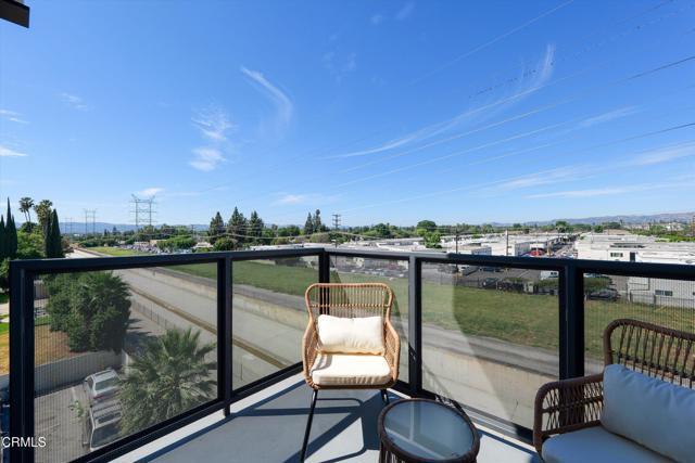 Building Photo - 18900 Parthenia St