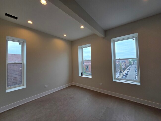 Building Photo - 3216 S Morgan St