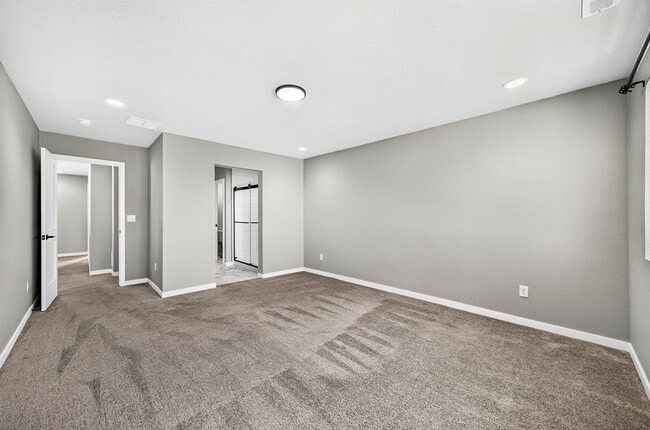 Building Photo - 466 Indian Grass St