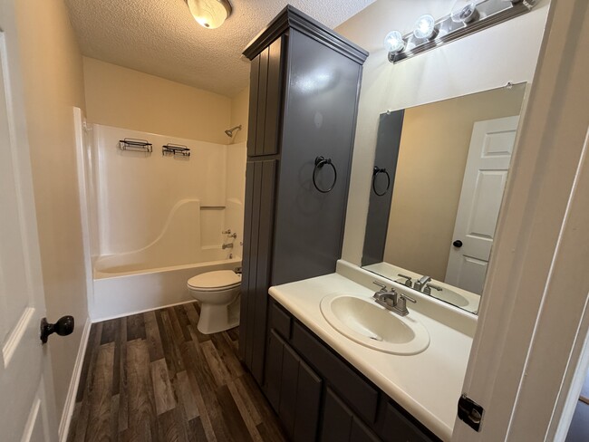 Building Photo - 2291 Plum Run Rd