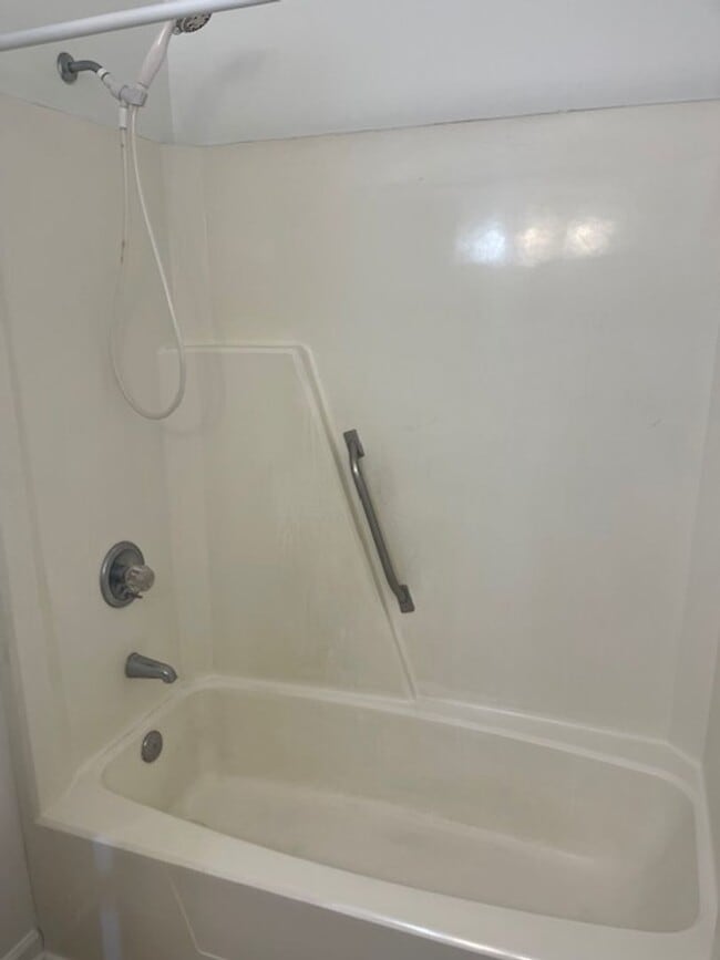 Building Photo - FOR RENT - VIRGINIA BEACH / GREAT NECK RD