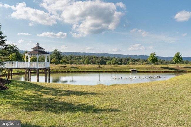 Building Photo - 201 Hillsdale Pl