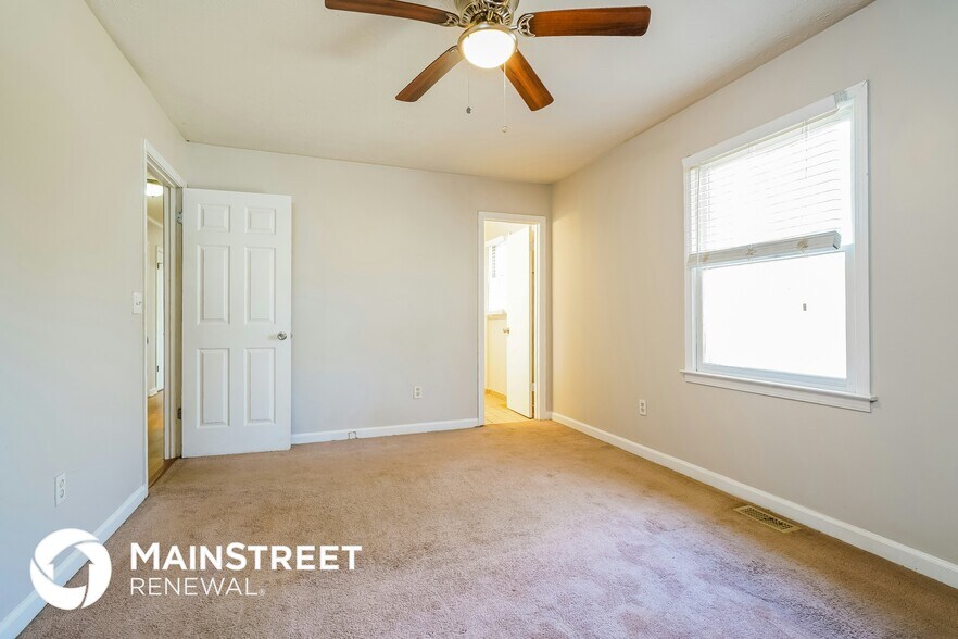 Building Photo - 315 Bakers Bridge Cir