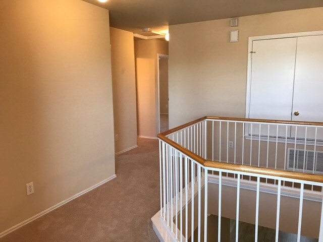 Building Photo - 2737 Breezy Point Cove