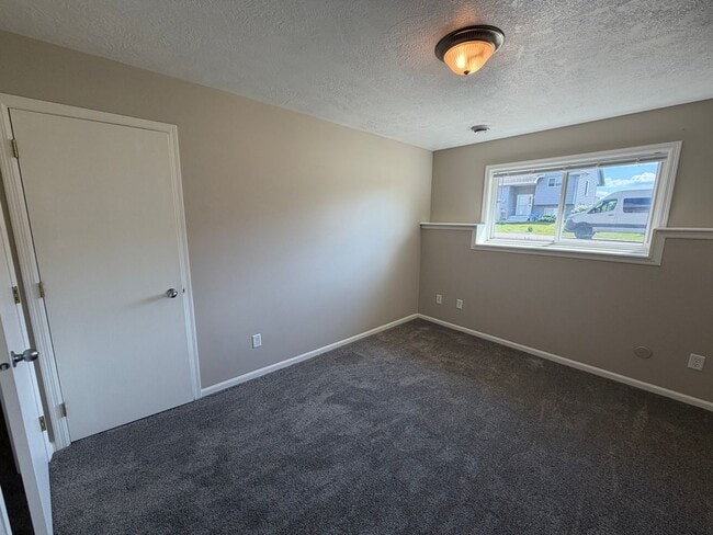 Building Photo - 3606 W Hughes Pl