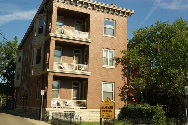 Building Photo - 3227 Jefferson Ave