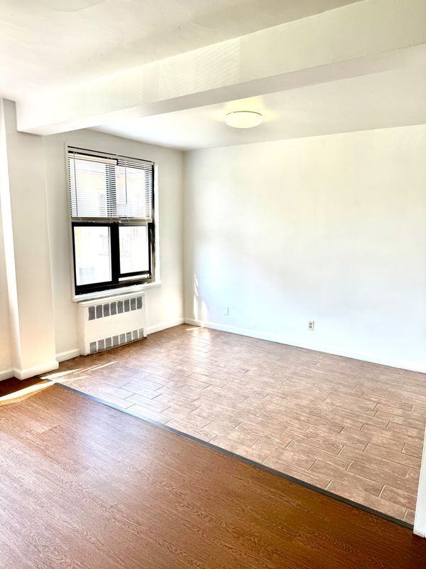 Building Photo - 47 Davis Ave
