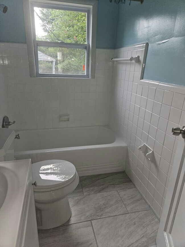 Building Photo - 8673 Artesian St