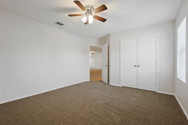 Building Photo - 8320 Seven Oaks Ln