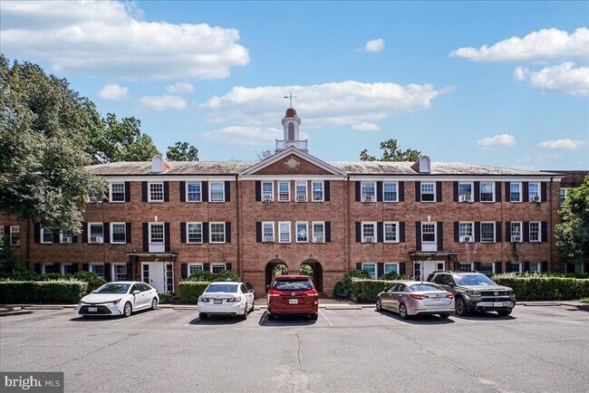 Building Photo - 5102 Columbia Pike