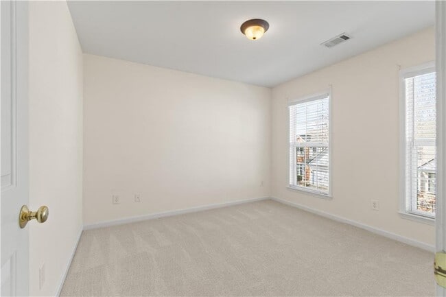 Building Photo - 915 Wendlebury Ct