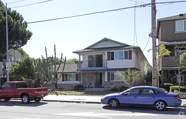 Building Photo - 2750 Mckee Rd