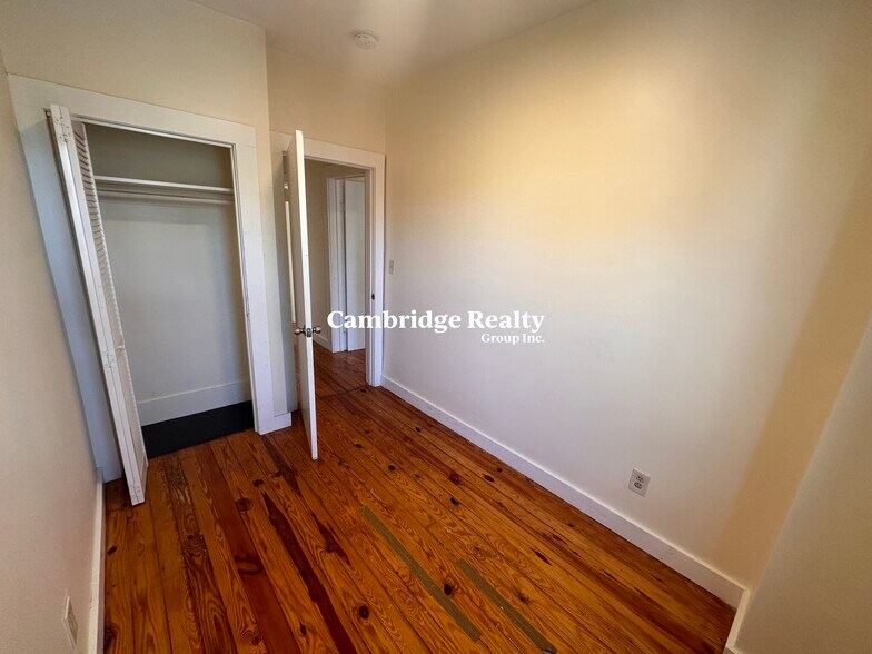 Building Photo - 63 Pleasant St