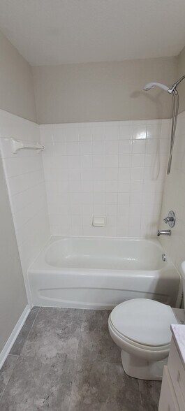 FOR RENT 2BR/2BA Condo in Lakewood Ranch, FL - 7411 Vista Way