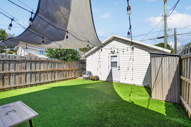 Building Photo - 306 N J St