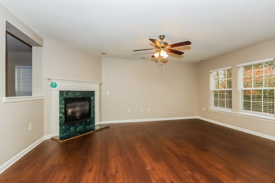 Building Photo - 2712 Markham Woods Ct