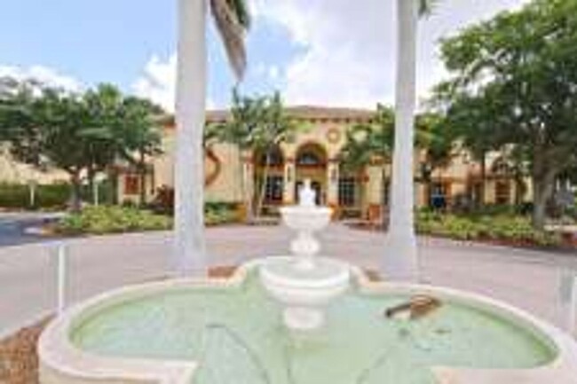 Building Photo - ANNUAL RENTAL - FAIRWAY PRESERVE-2 BED 1 B...