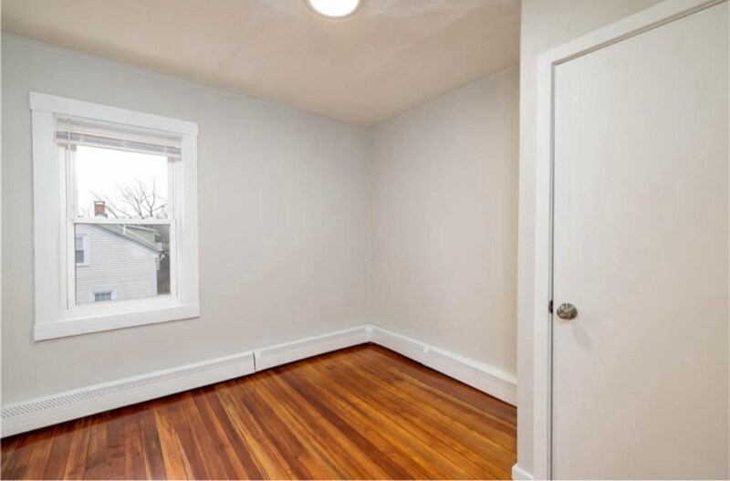 Building Photo - 6 Howard St