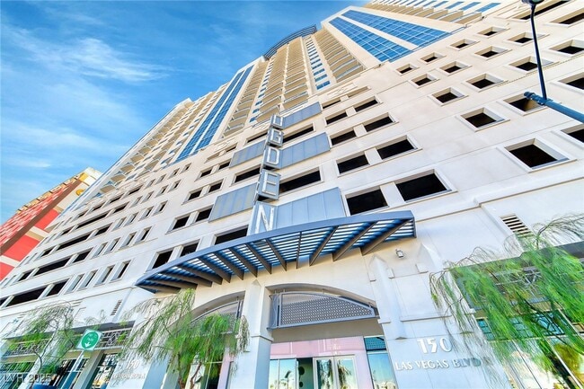 Building Photo - 150 S Las Vegas Blvd