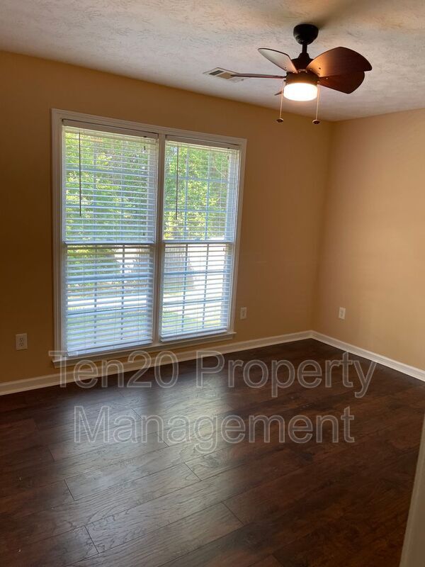 Building Photo - 817 Baycreek Ct