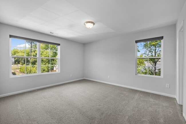 Building Photo - 141 Gremar Dr.
