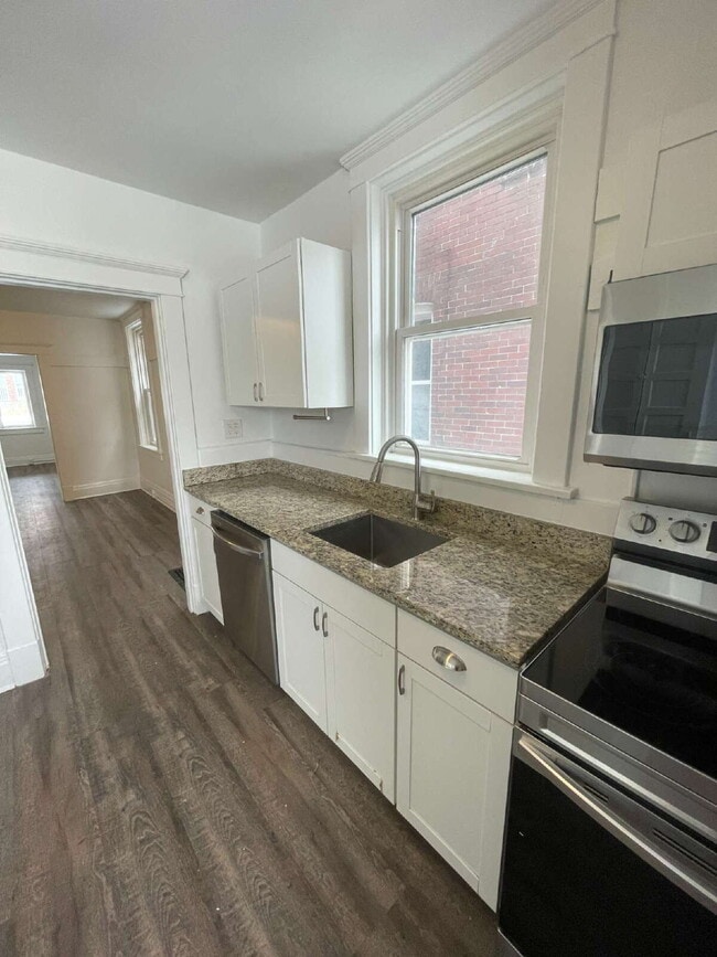 Building Photo - Cozy 3-Bedroom in Greensburg – Walk to Shopping & Dining!