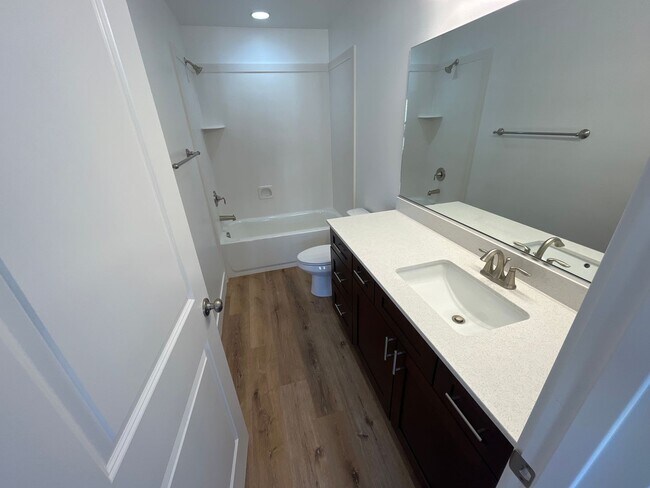 Building Photo - Arbor Park 2 Bed!!