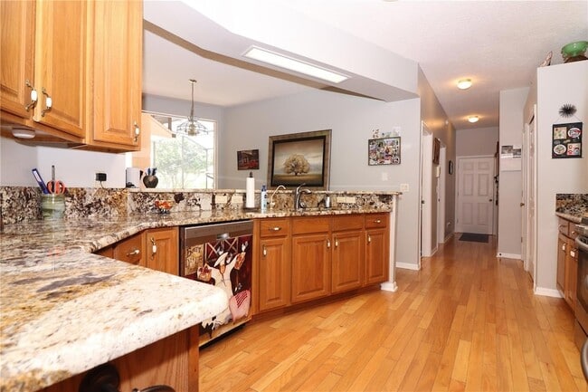 Building Photo - 5352 Royal Stuart Ct