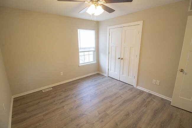 Building Photo - 1401 Bodie Dr