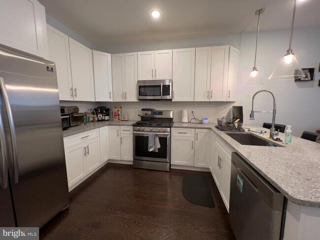 Building Photo - 959 Shackamaxon St