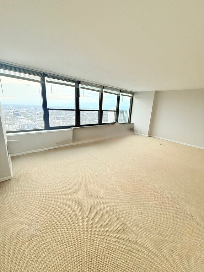 Building Photo - 1560 N Sandburg Terrace