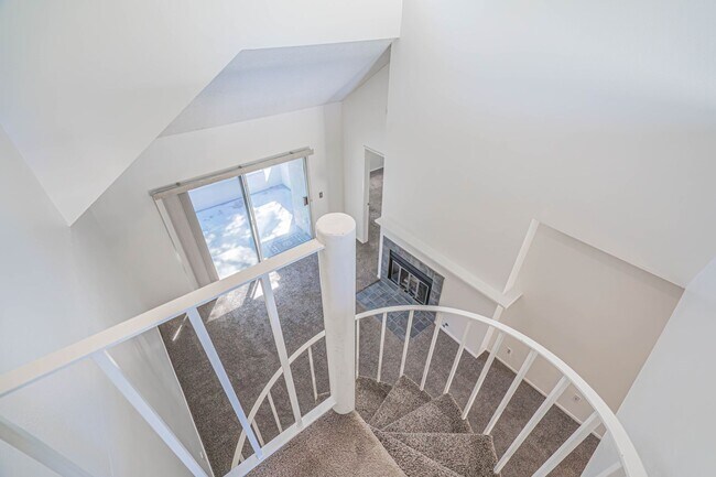 Building Photo - Spacious 1-Bedroom Condo with Loft PLUS Bonus Room in Valencia's Arbor Park Community!