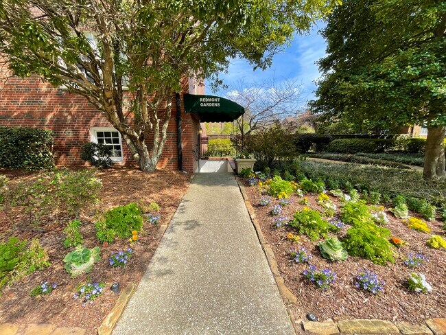 On-site Management - 2850 Fairway Dr