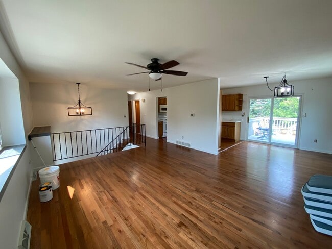 Building Photo - 4 Bed 2 Bath Home In South Boulder.  Devils Thumb Neighborhood!