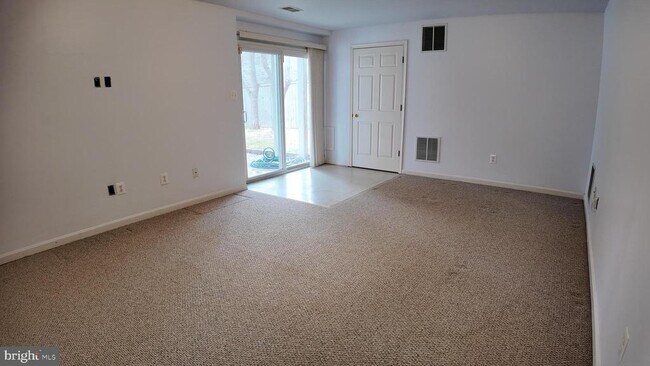 Building Photo - 12405 Milestone Manor Ln