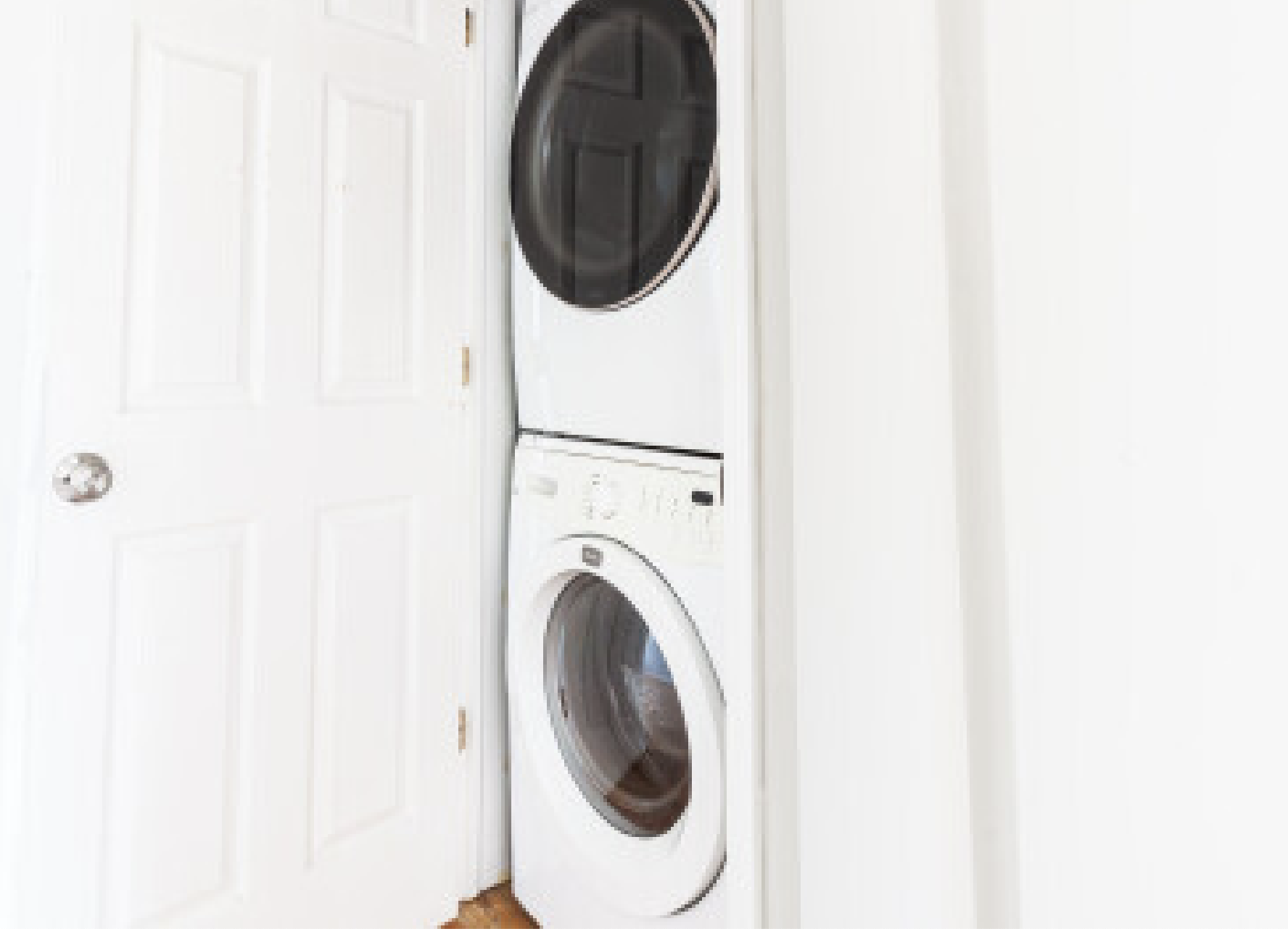 Building Photo - 722 W Addison St