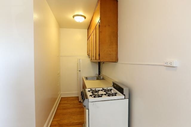 Building Photo - 4636 N Paulina St