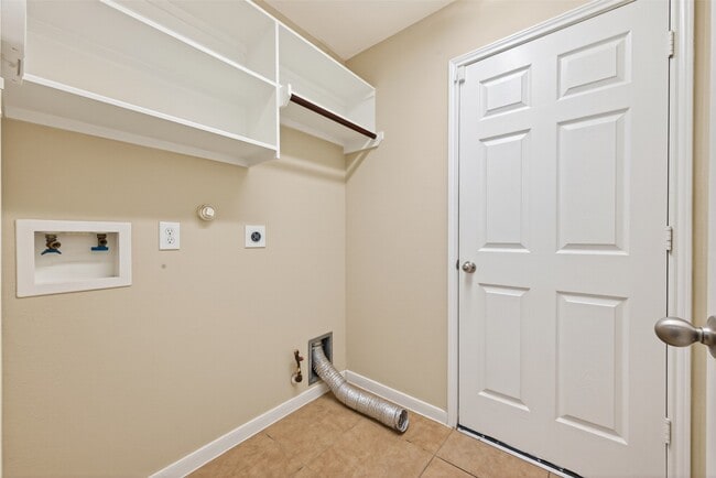 Building Photo - 24431 Ranchwood Springs Ln